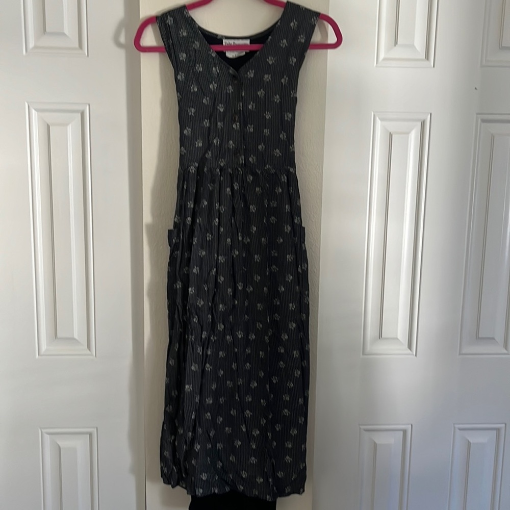 Vintage sleeves dress
